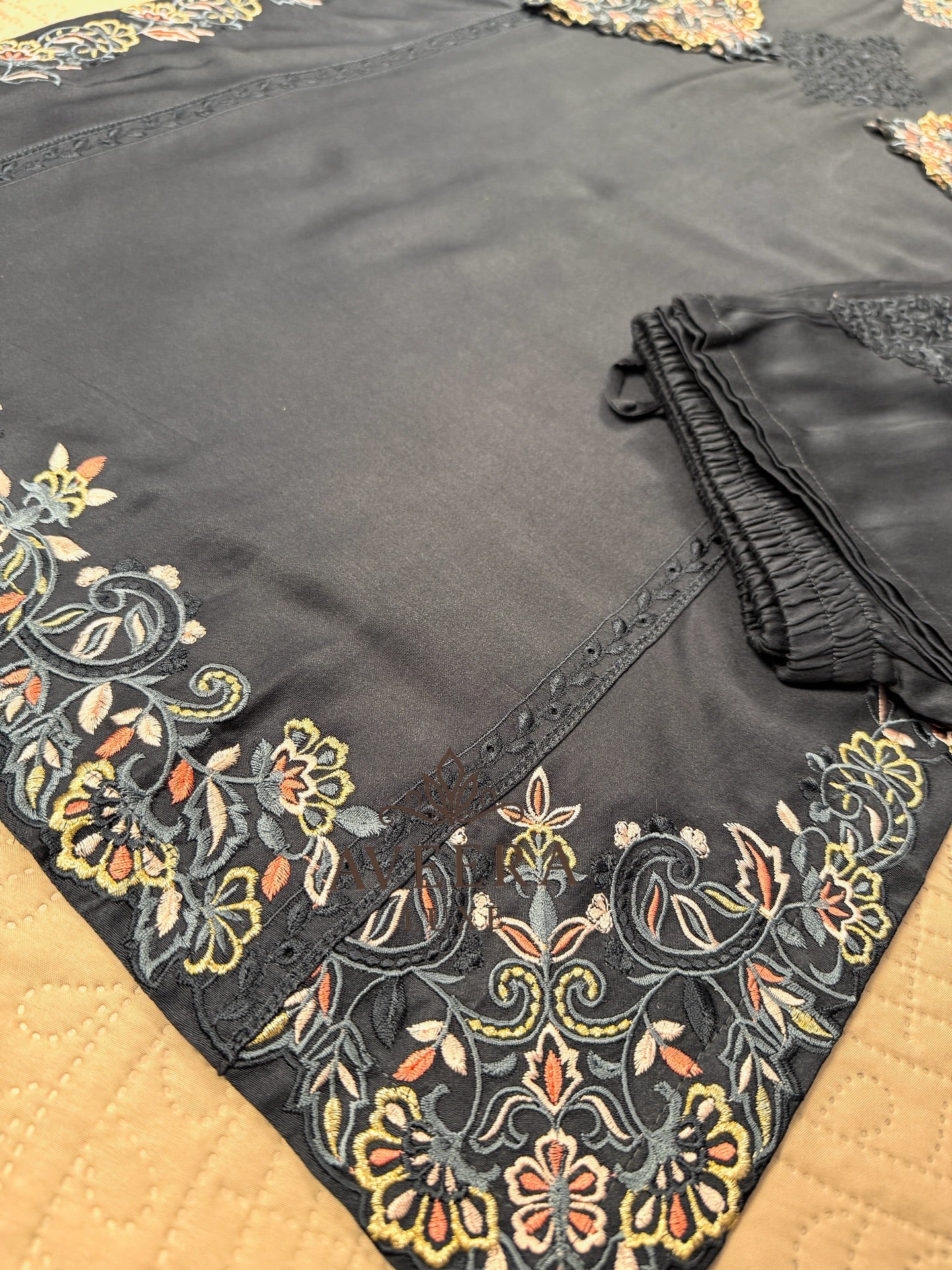 Elegantly Embroidered Rayon Pakistani Ready-to-Wear 3-Piece Suit with Printed Dupatta