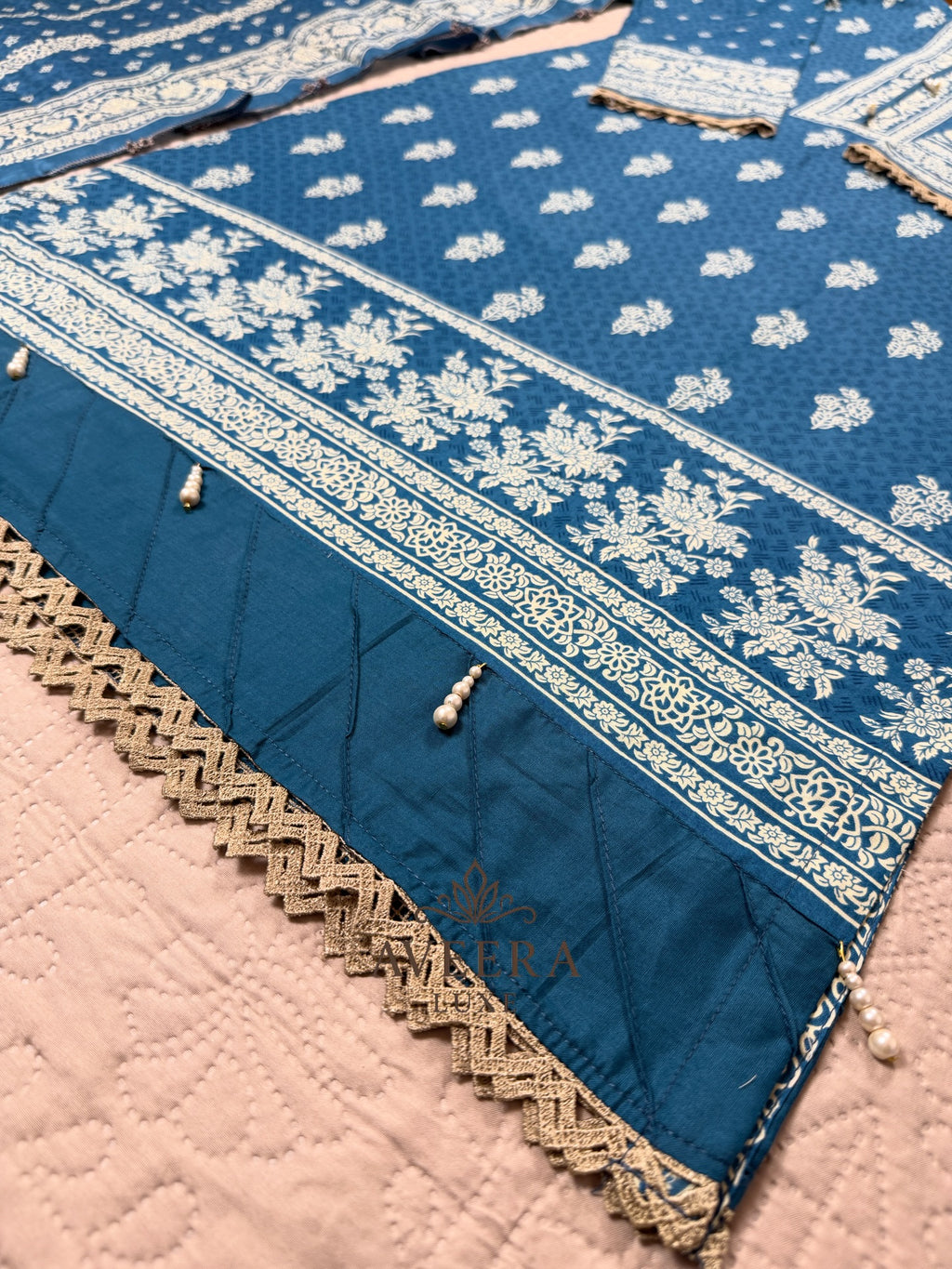 Pakistani Printed Premium Lawn 3-Piece Suit – Blue