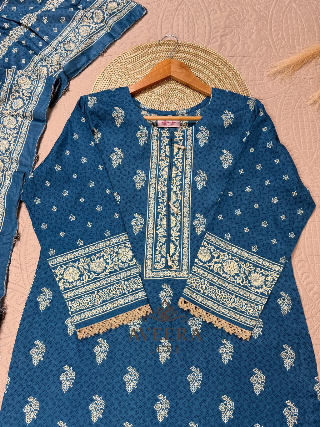 Pakistani Printed Premium Lawn 3-Piece Suit – Blue