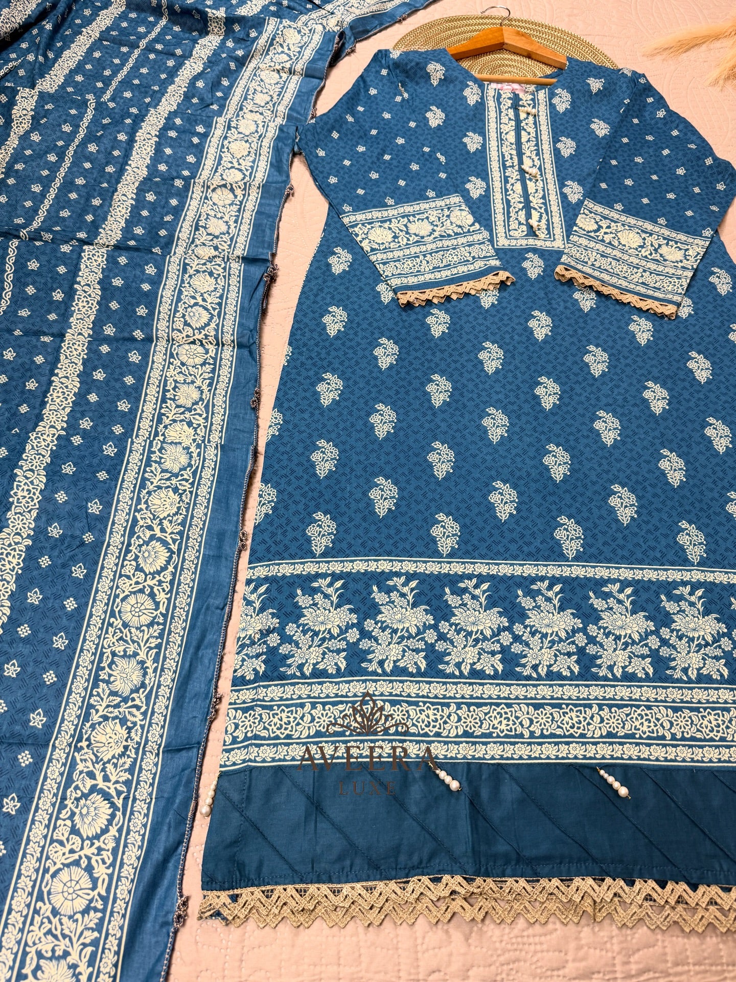 Pakistani Printed Premium Lawn 3-Piece Suit – Blue