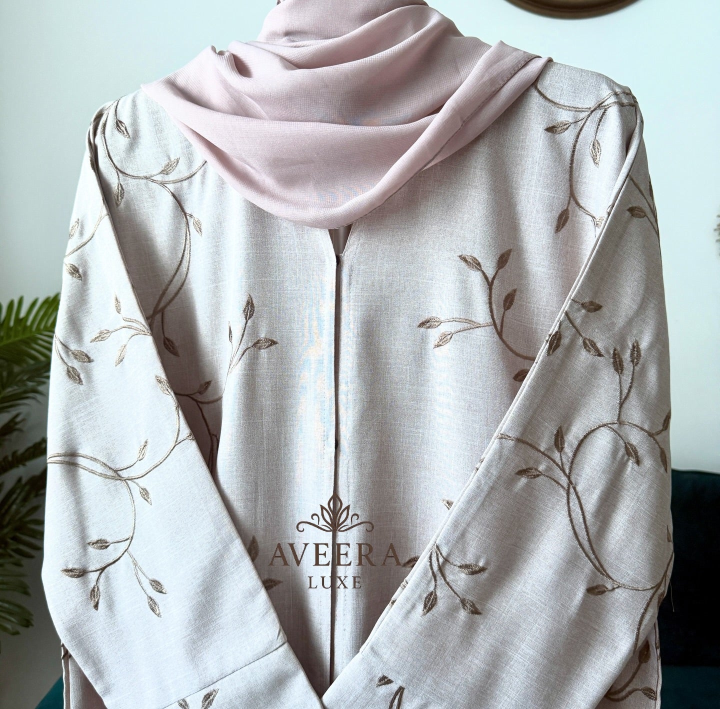 Vine Embroidery Linen-Finish Crepe Abaya