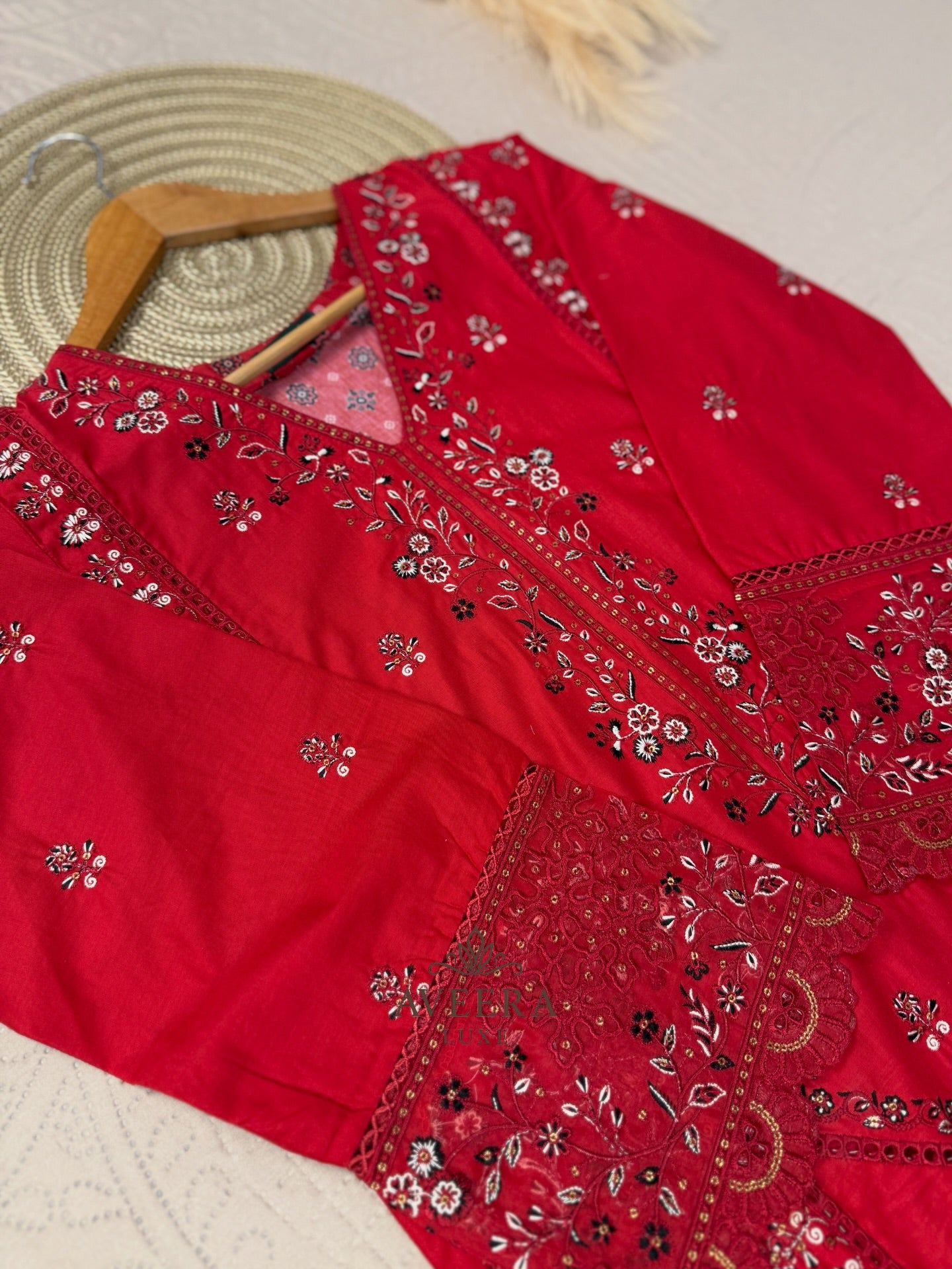 Bin Saeed Luxury Exclusive Cotton Embroidered 3-Piece Stitched Suit 2025 (S/M/L)