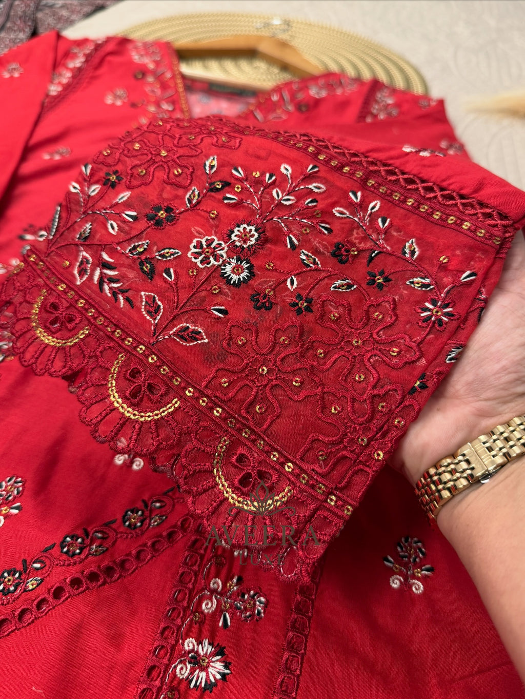 Bin Saeed Luxury Exclusive Cotton Embroidered 3-Piece Stitched Suit 2025 (S/M/L)