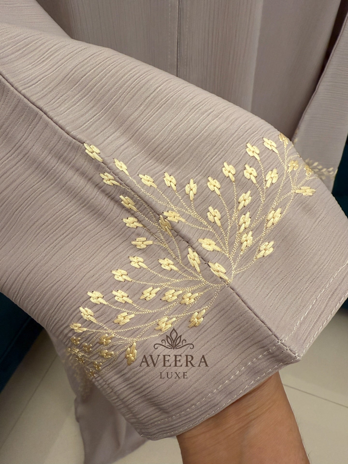 Dubai Latest Design Jimjim Abaya with Delicate Embroidery (Sizes 52/54)