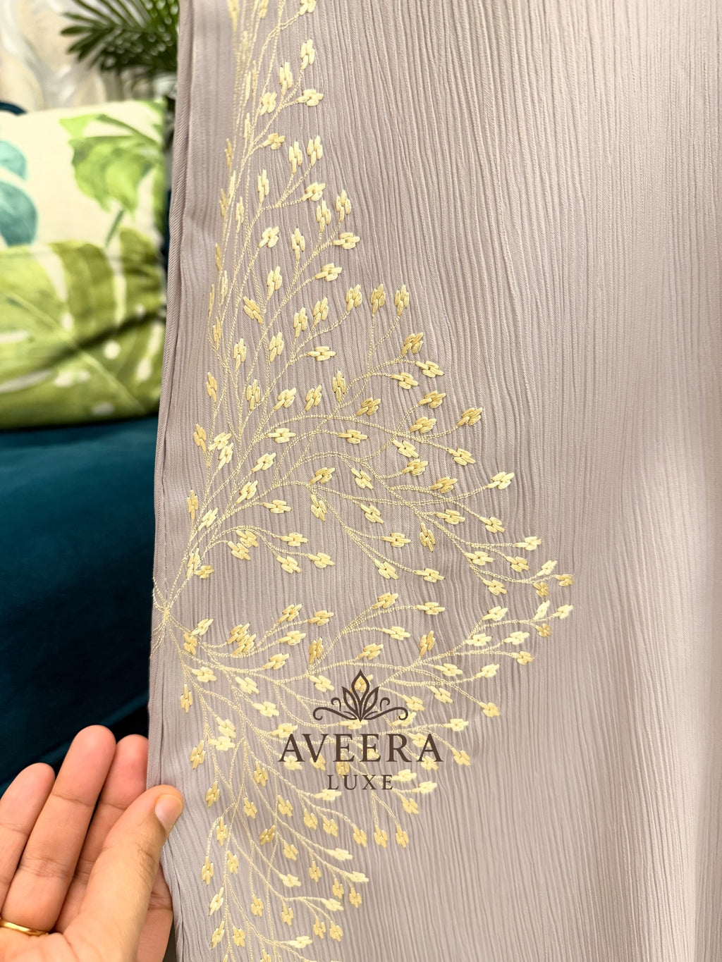 Dubai Latest Design Jimjim Abaya with Delicate Embroidery (Sizes 52/54)