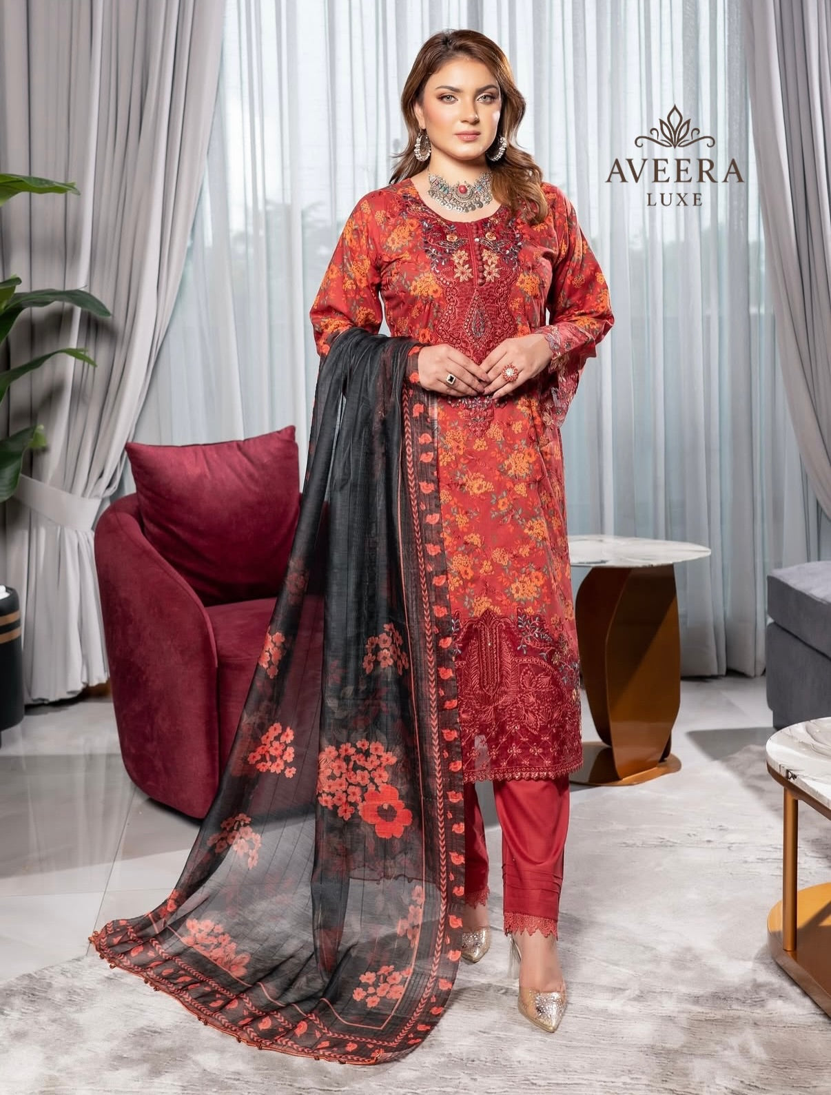 Pakistani Munira 3-Piece Cotton Shalwar Suit with Floral Print & Embroidery (M/L)