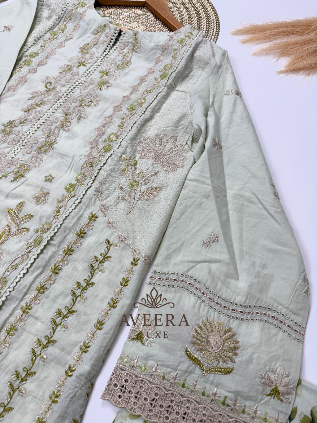 Bin Saeed Luxury Embroidered Cotton 3-Piece Shalwar Suit (M/L)