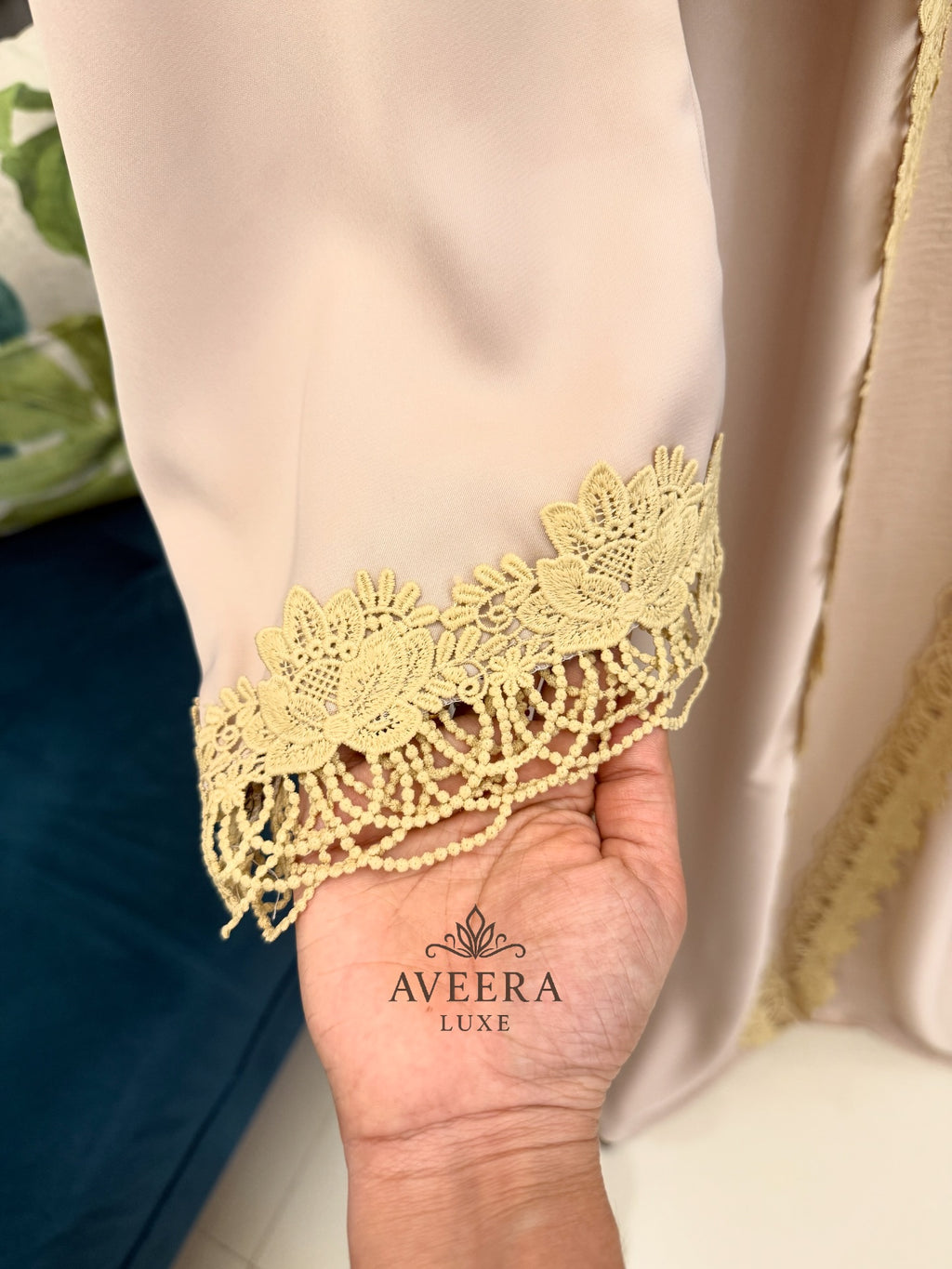 Dubai 2-Piece Abaya with Lace Detailing & Free Hijab | TikTok Fabric (Sizes 54/56)