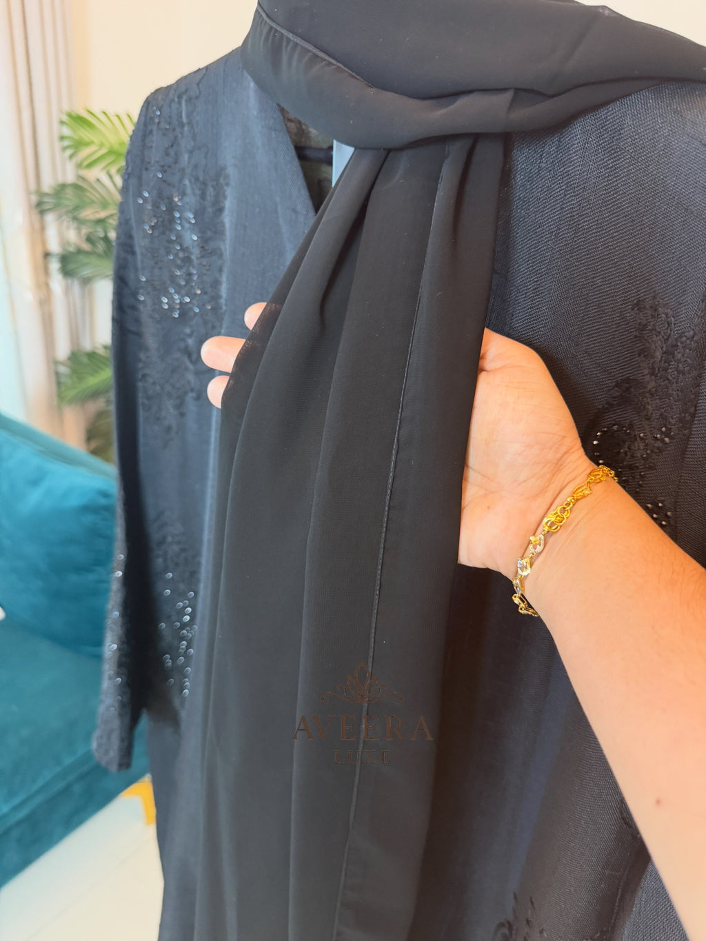 Dubai Black Linen Abaya with Shimmer & Free Hijab (Sizes 52/54)