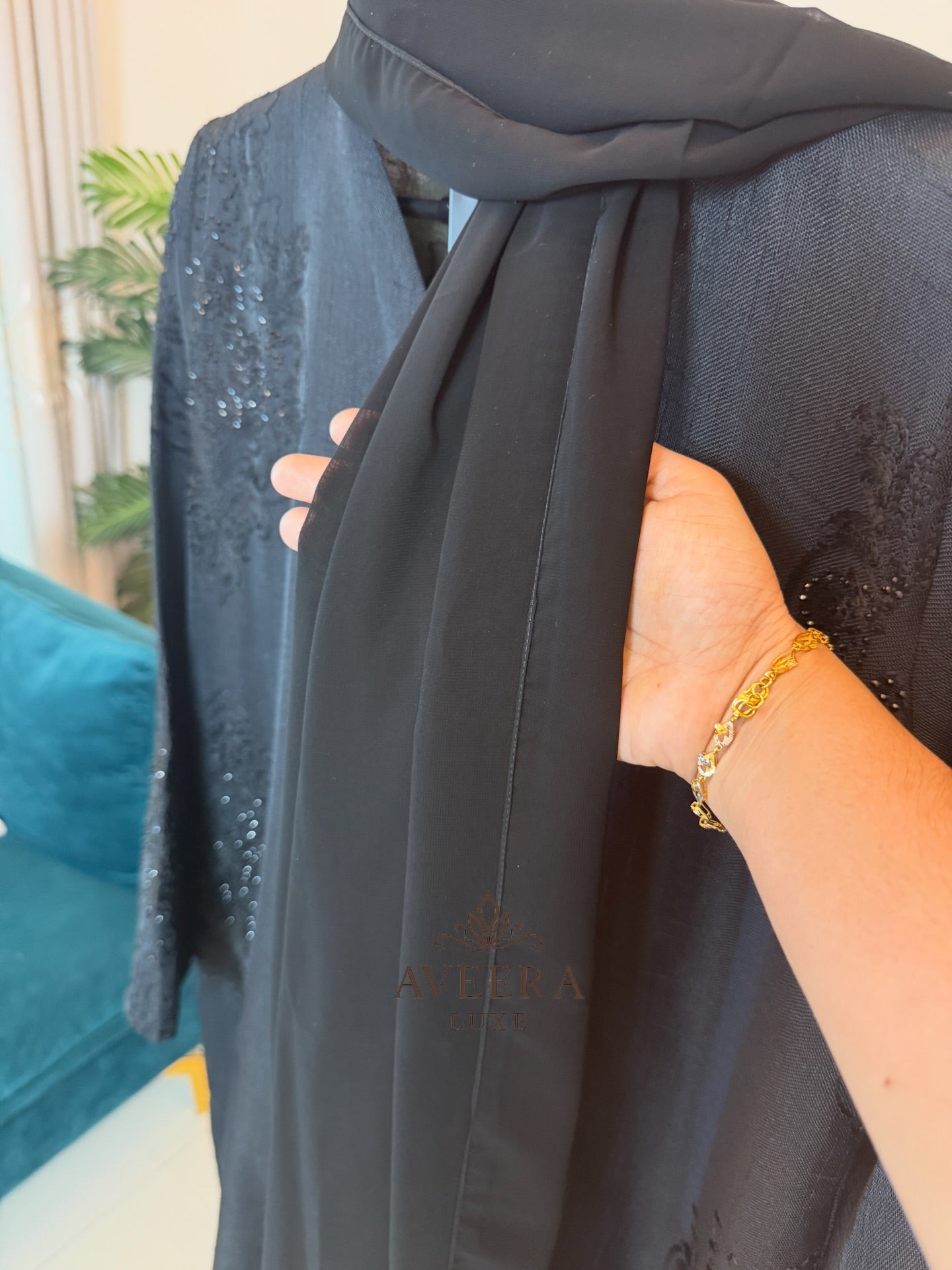 Dubai Black Linen Abaya with Shimmer & Free Hijab (Sizes 52/54)