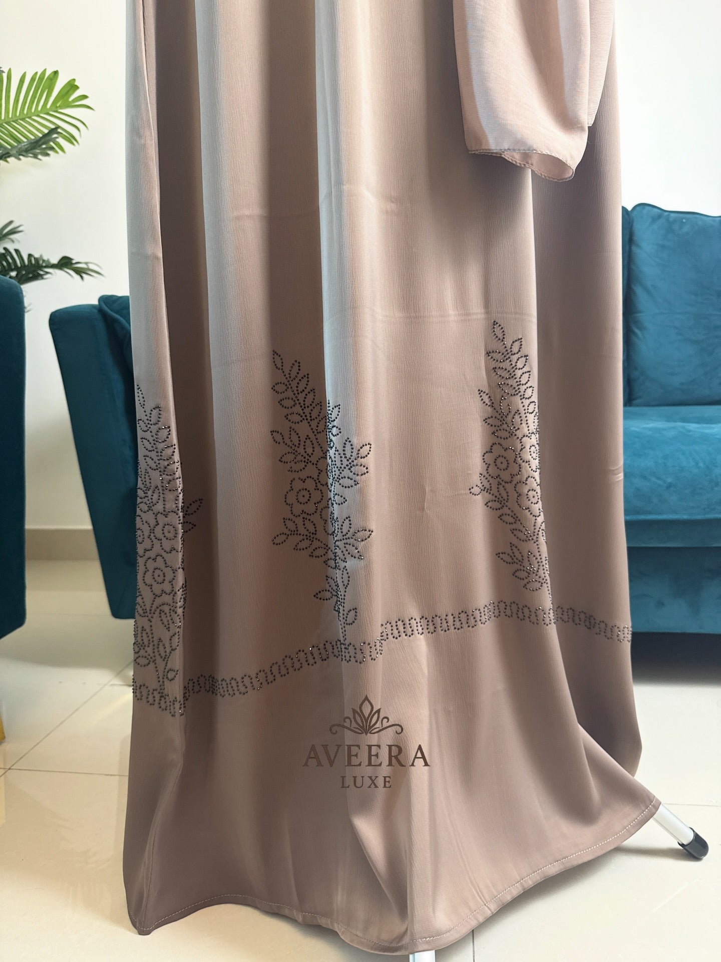 Dubai Abaya – Black Stone Work | Premium Zoom Fabric