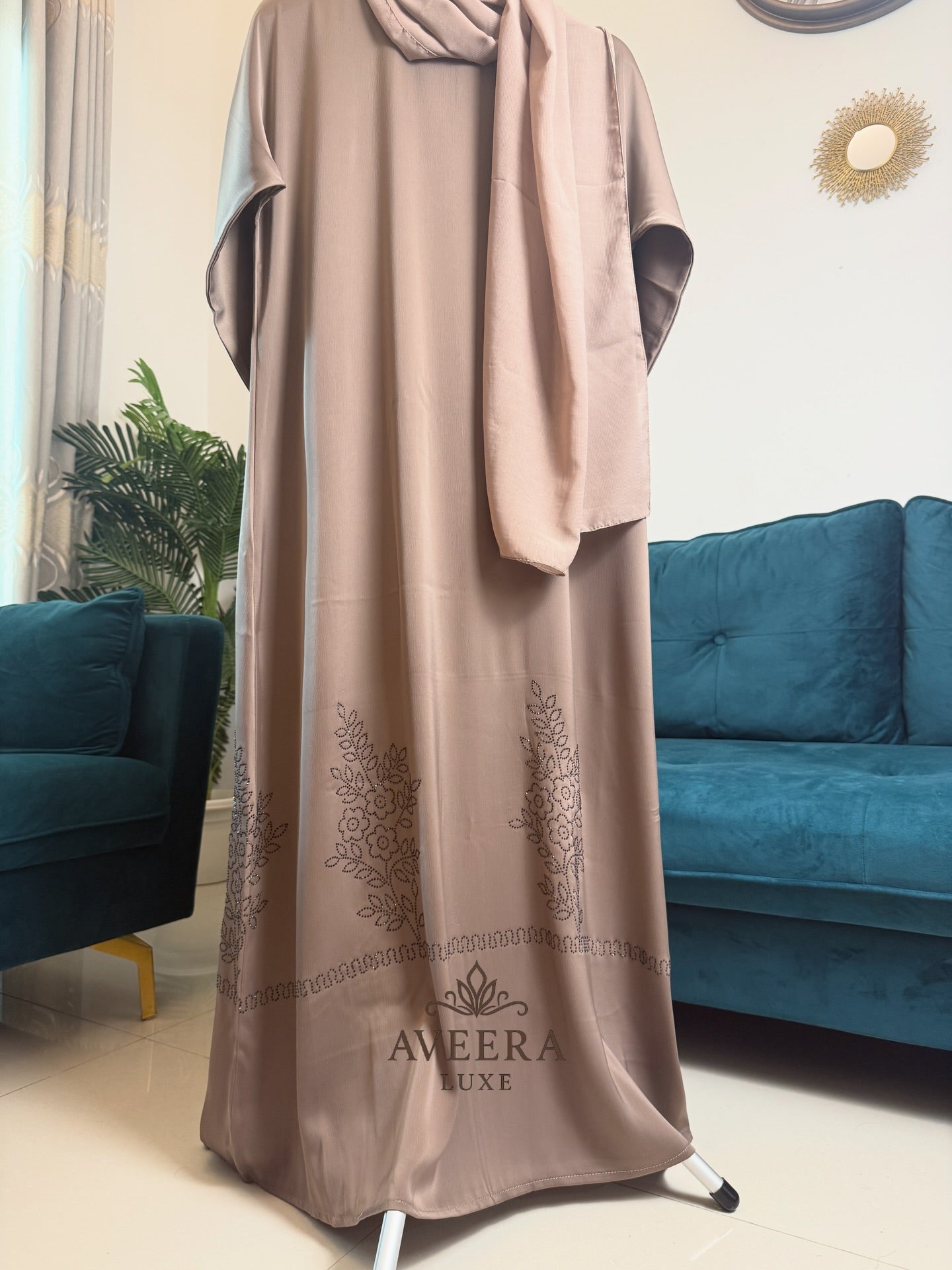 Dubai Abaya – Black Stone Work | Premium Zoom Fabric